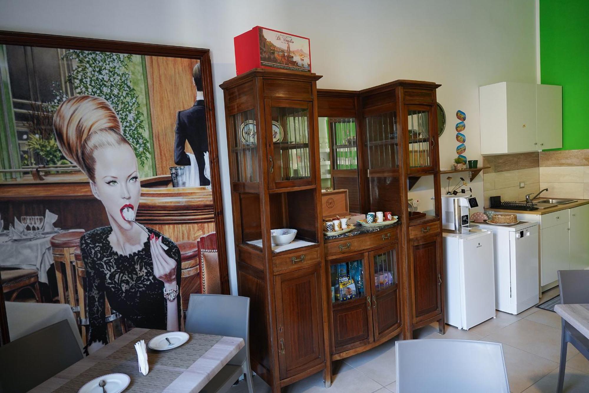 Pepe Bed & Breakfast เนเปิลส์ ภายนอก รูปภาพ